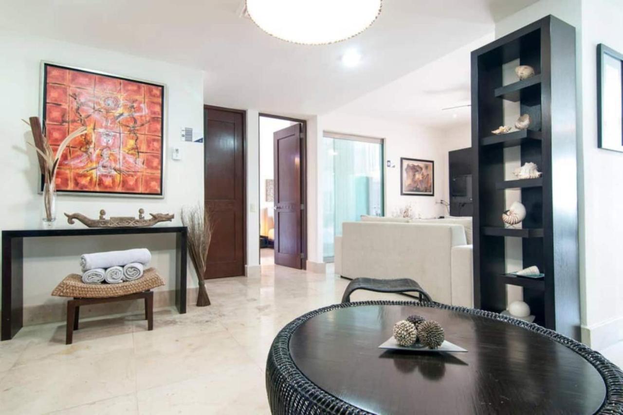 Luxurious & Central Condo In Playa Steps From The Beach 신데 델 카르멘 외부 사진