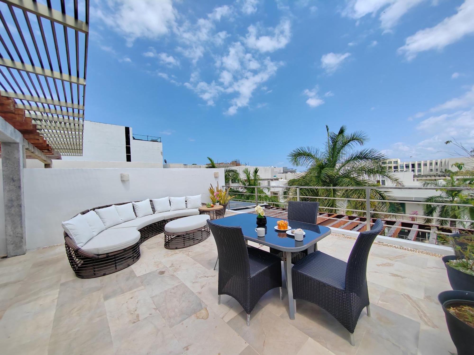 Luxurious & Central Condo In Playa Steps From The Beach 신데 델 카르멘 외부 사진