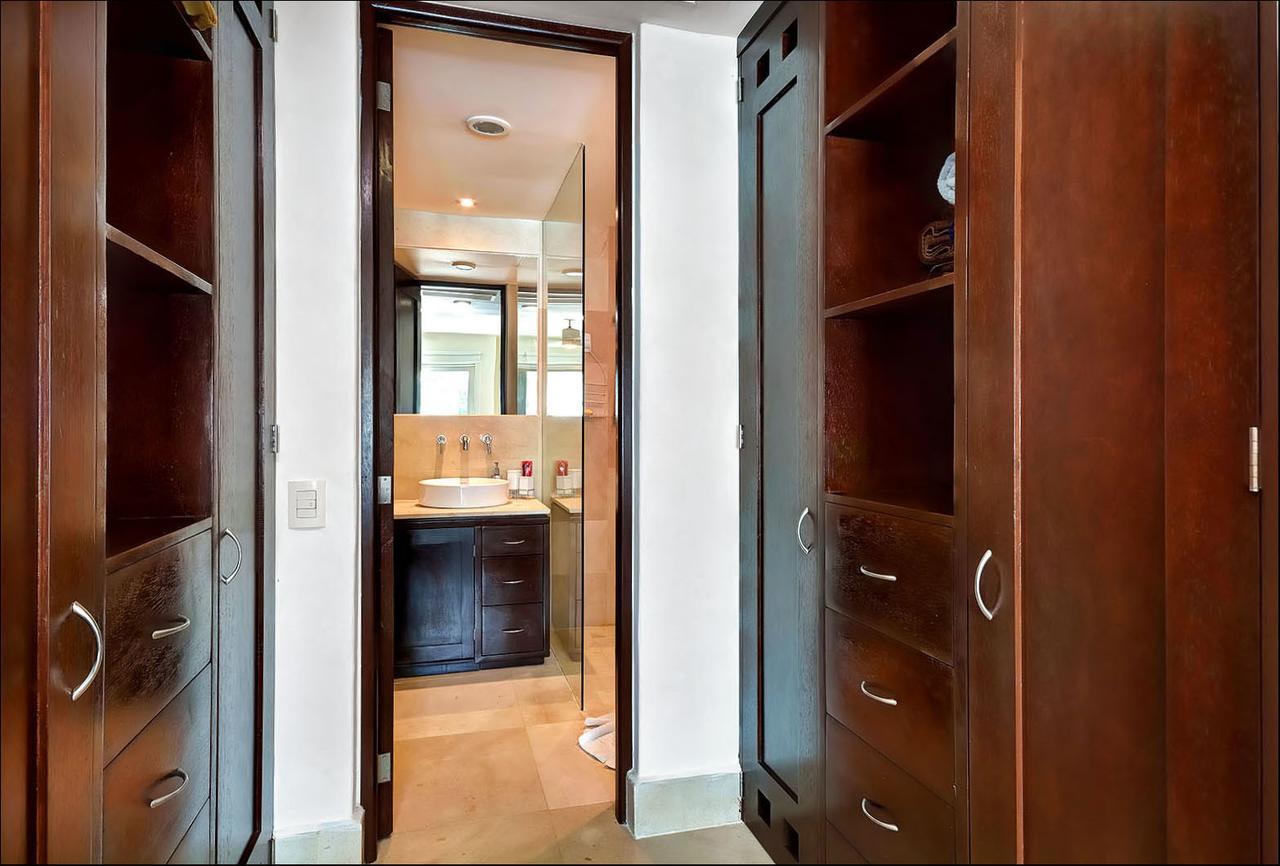 Luxurious & Central Condo In Playa Steps From The Beach 신데 델 카르멘 외부 사진