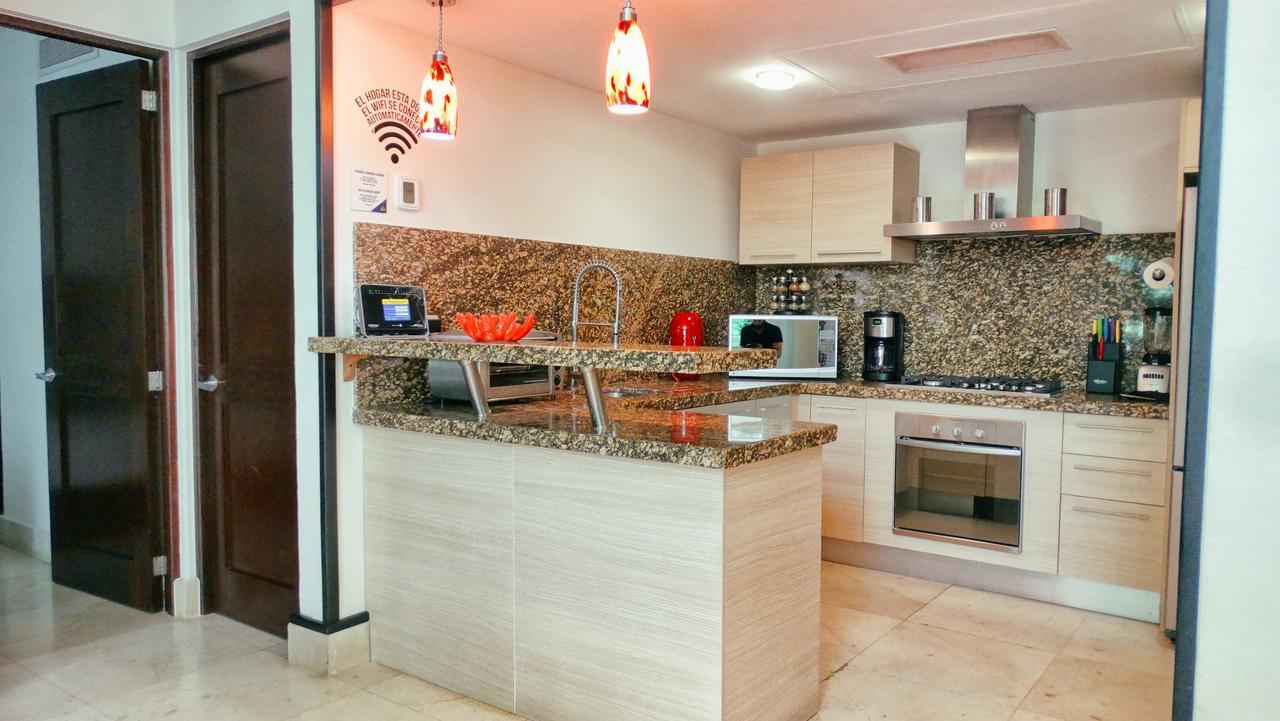 Luxurious & Central Condo In Playa Steps From The Beach 신데 델 카르멘 외부 사진