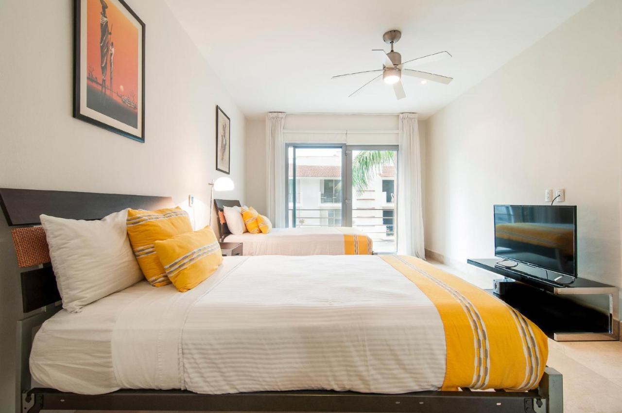 Luxurious & Central Condo In Playa Steps From The Beach 신데 델 카르멘 외부 사진