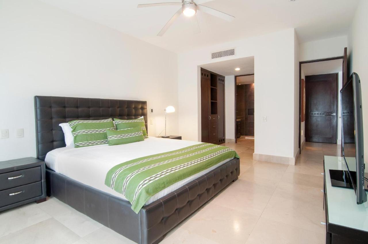 Luxurious & Central Condo In Playa Steps From The Beach 신데 델 카르멘 외부 사진