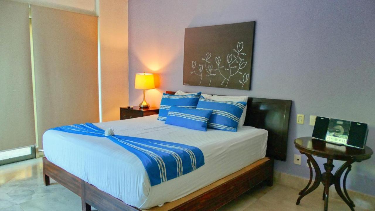 Luxurious & Central Condo In Playa Steps From The Beach 신데 델 카르멘 외부 사진