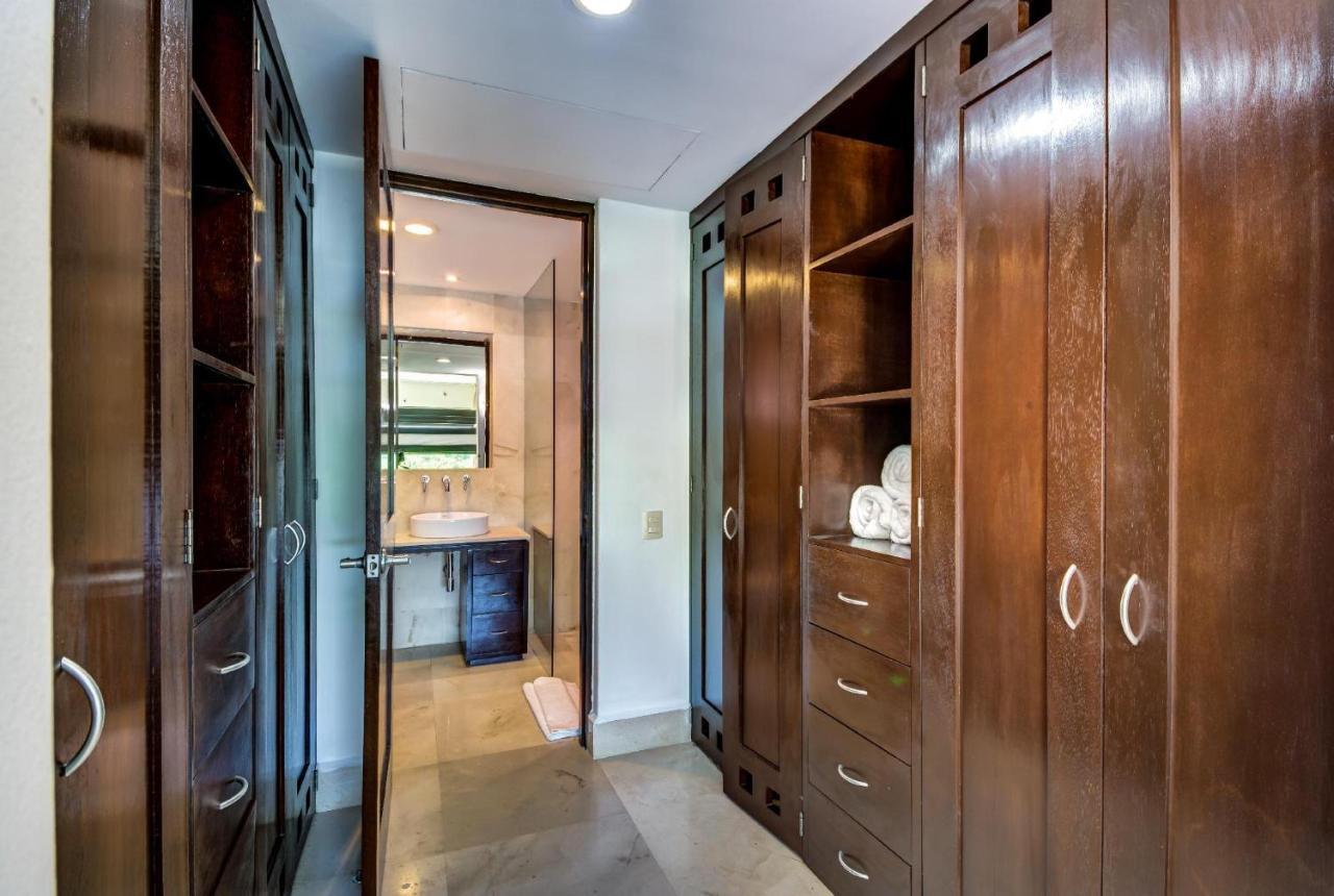 Luxurious & Central Condo In Playa Steps From The Beach 신데 델 카르멘 외부 사진